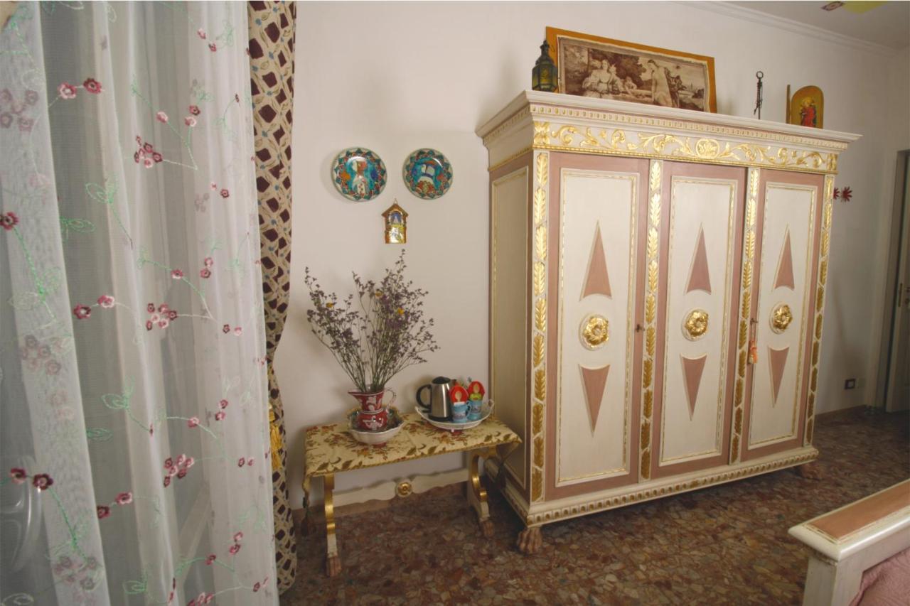 Bed and Breakfast Casa Vittoria Bridge Верона Екстер'єр фото